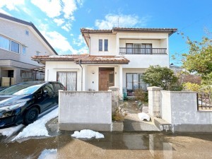 富山市鍋田、中古一戸建ての外観画像です