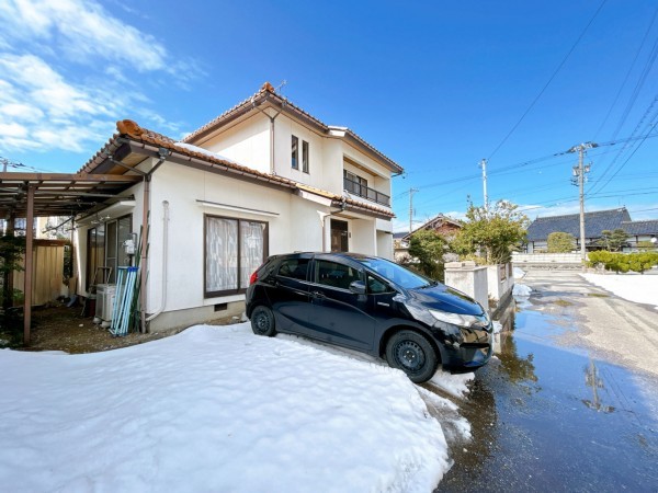 富山市鍋田、中古一戸建ての外観画像です
