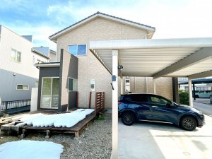 富山市中川原、中古一戸建ての外観画像です