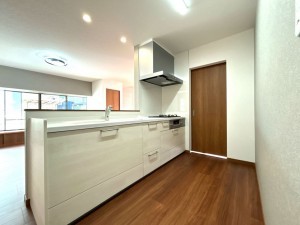 富山市新庄町、中古一戸建てのキッチン画像です
