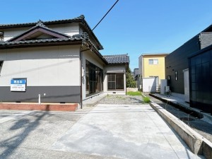 富山市新庄町、中古一戸建ての外観画像です