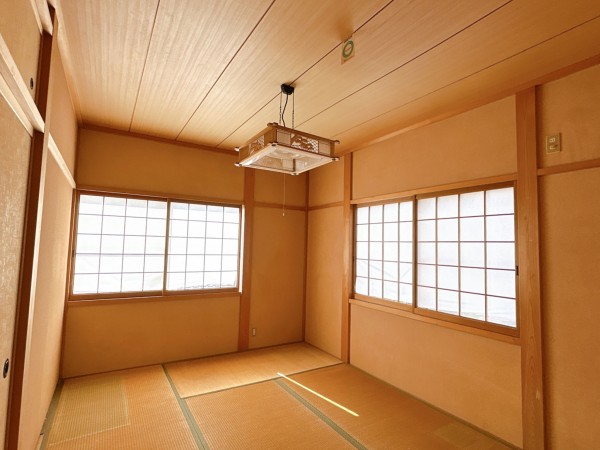 富山市月岡東緑町、中古一戸建ての画像です