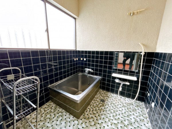 富山市草島、中古一戸建ての風呂画像です