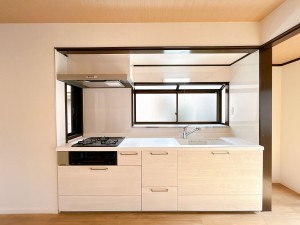 富山市本郷町、中古一戸建てのキッチン画像です