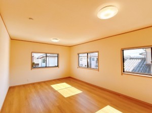 富山市森住町、中古一戸建ての画像です