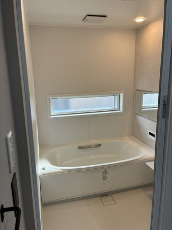 富山市五福、中古一戸建ての風呂画像です