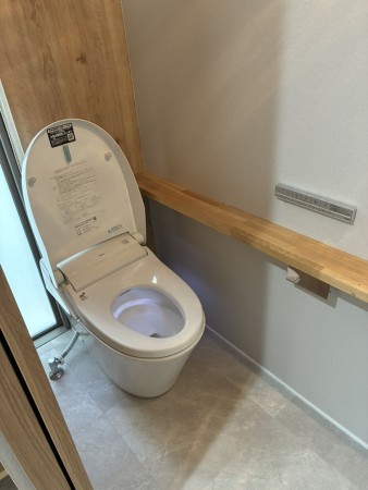 富山市五福、中古一戸建てのトイレ画像です