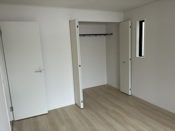 富山市東田地方町、新築一戸建ての寝室画像です