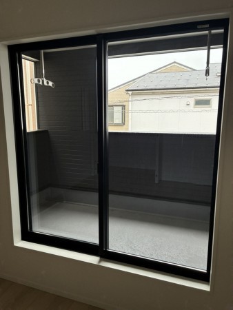 富山市東田地方町、新築一戸建てのバルコニー画像です