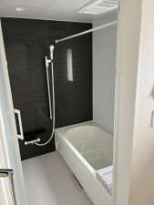 高岡市瑞穂町、新築一戸建ての風呂画像です