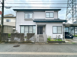 富山市米田町、中古一戸建ての外観画像です