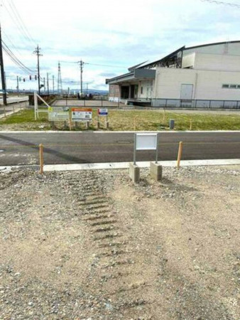 射水市鏡宮、土地の外観画像です