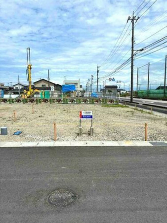 射水市鏡宮、土地の外観画像です
