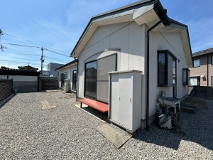 富山市金山新、中古一戸建ての外観画像です