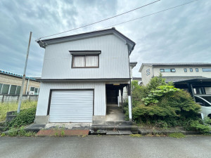 富山市永久町、中古一戸建ての外観画像です