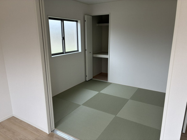 高岡市荻布新町、新築一戸建ての内装画像です
