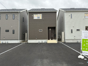 高岡市荻布新町、新築一戸建ての外観画像です