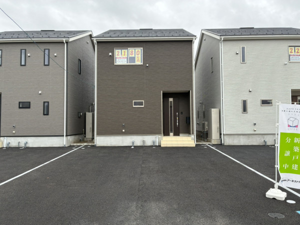 高岡市荻布新町、新築一戸建ての外観画像です