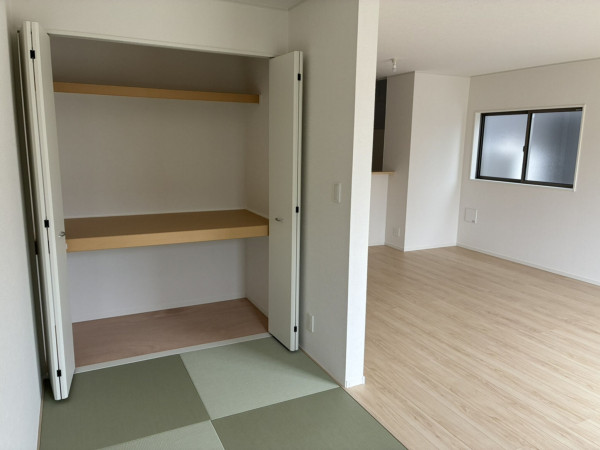 高岡市荻布新町、新築一戸建ての内装画像です