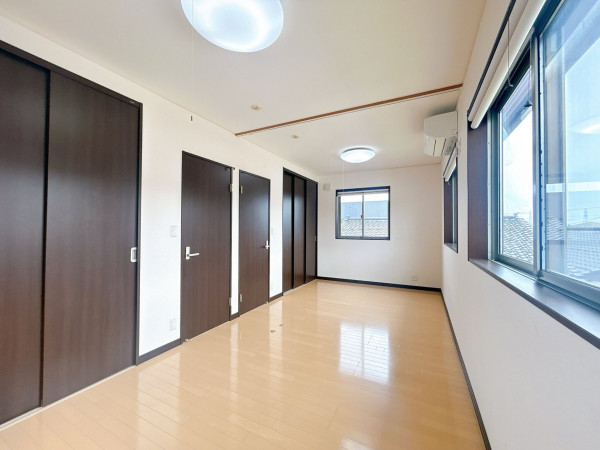 富山市布目、中古一戸建ての内装画像です