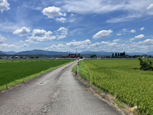 富山市南大場、土地の前面道路を含む現地写真画像です