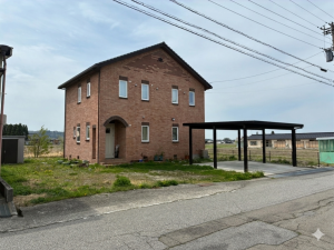 富山市稲代、中古一戸建ての外観画像です