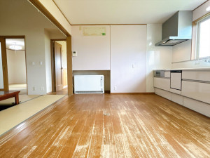 富山市小杉、中古一戸建ての内装画像です