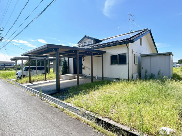 富山市小杉、中古一戸建ての外観画像です