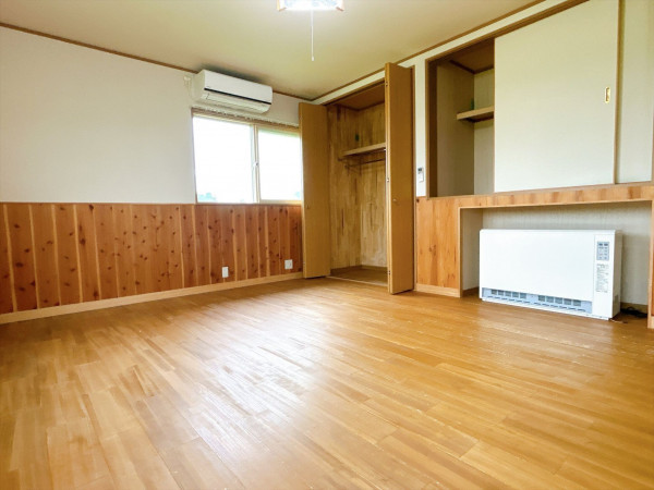 富山市小杉、中古一戸建ての内装画像です