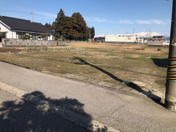 富山市三室荒屋、土地の外観画像です