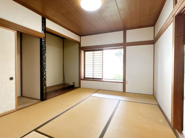 富山市城村、中古一戸建ての内装画像です