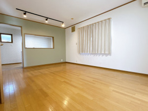 富山市田畑、中古一戸建ての内装画像です