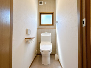 富山市田畑、中古一戸建てのトイレ画像です