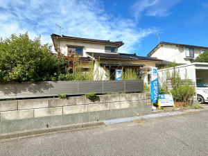富山市犬島新町、中古一戸建ての外観画像です