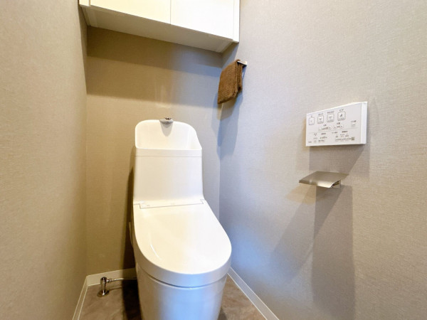 富山市堀川町、マンションのトイレ画像です