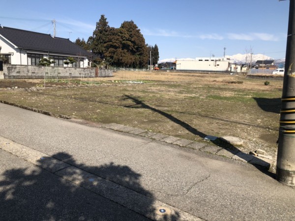 富山市三室荒屋、土地の外観画像です