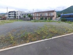甲府市古府中町、土地の画像です