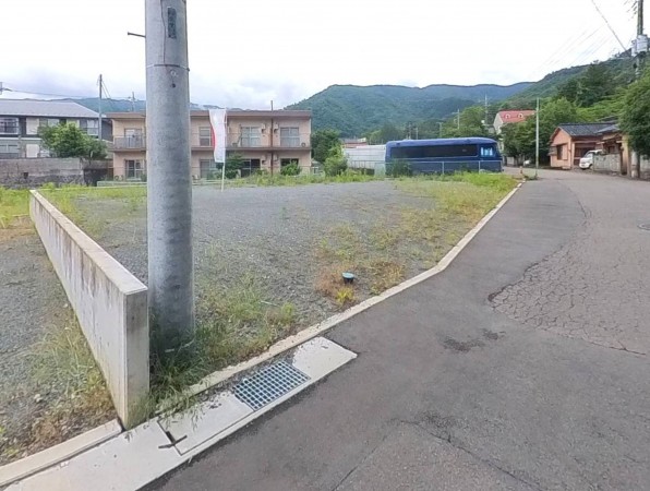 甲府市古府中町、土地の画像です