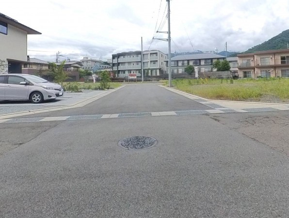 甲府市古府中町、土地の画像です