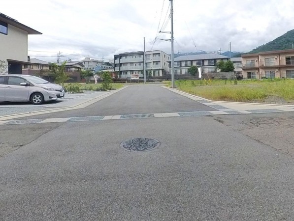 甲府市古府中町、土地の画像です