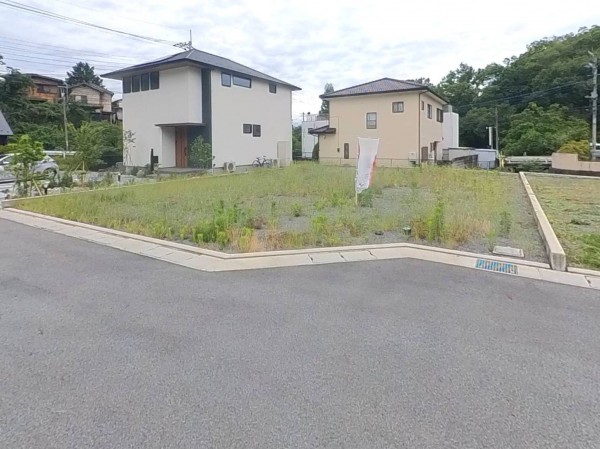 甲府市古府中町、土地の画像です