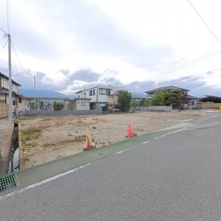 甲斐市西八幡、土地の画像です