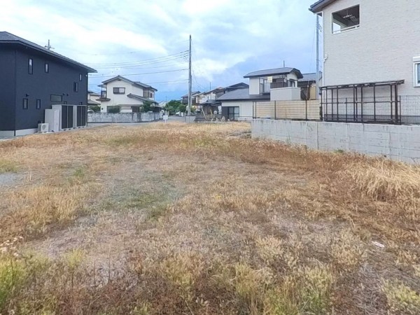 甲府市羽黒町、土地の画像です