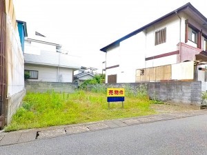 甲府市国母、土地の画像です