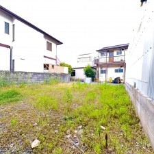 甲府市国母、土地の画像です