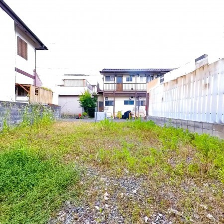 甲府市国母、土地の画像です