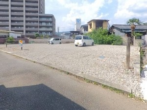 甲府市飯田、土地の画像です