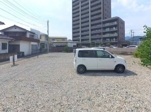 甲府市飯田、土地の画像です
