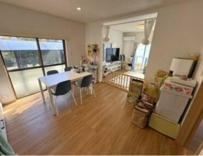 甲府市大里町、中古一戸建ての画像です