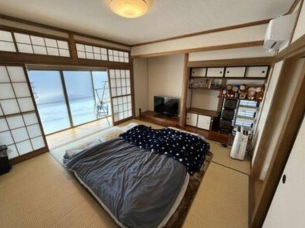 甲府市大里町、中古一戸建ての画像です